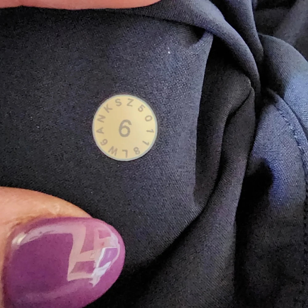 Lululemon Navy‎ Final Play Crop Pants Size 6